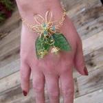 Bracelet Brass Wire Crochet Green Glass Leaves..