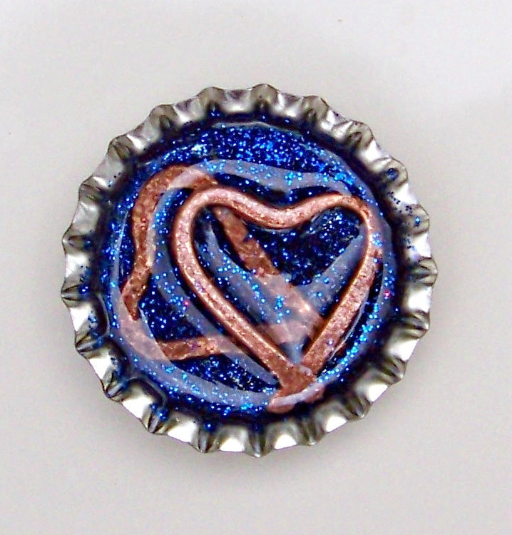 Bottle Cap Pendant - Blue Glitter W 3-d Hearts - Magnet Back To Use With Washer Necklaces